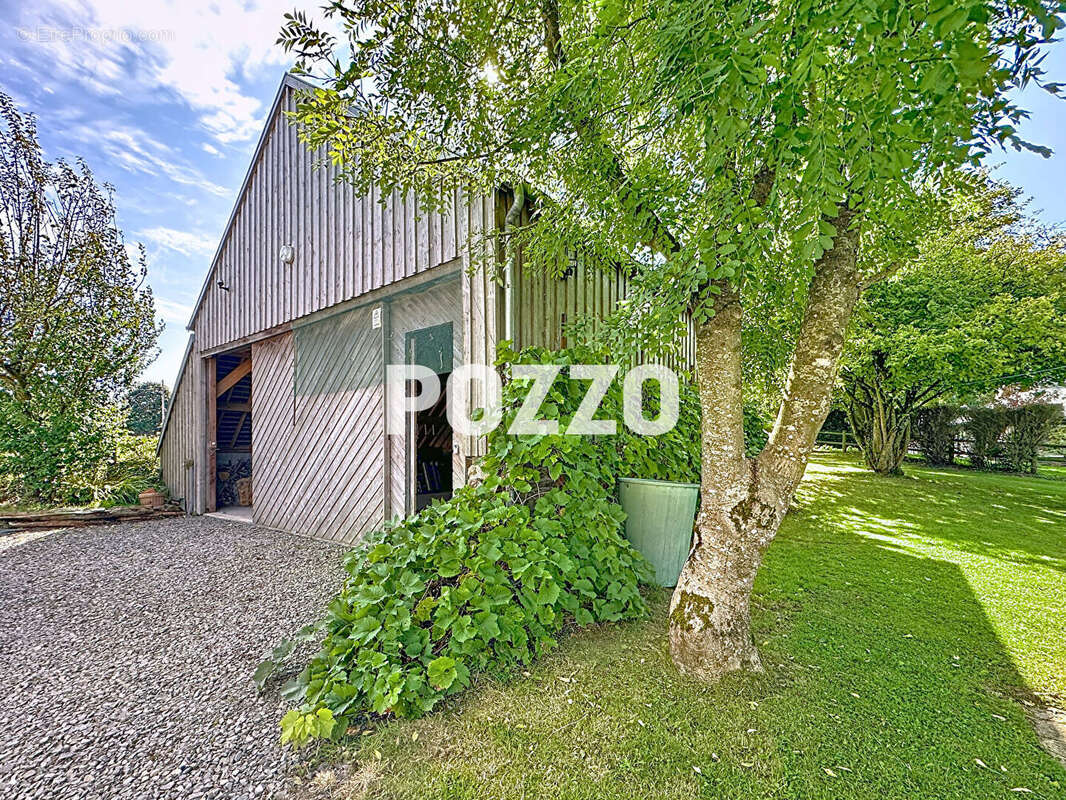 Maison à REFFUVEILLE