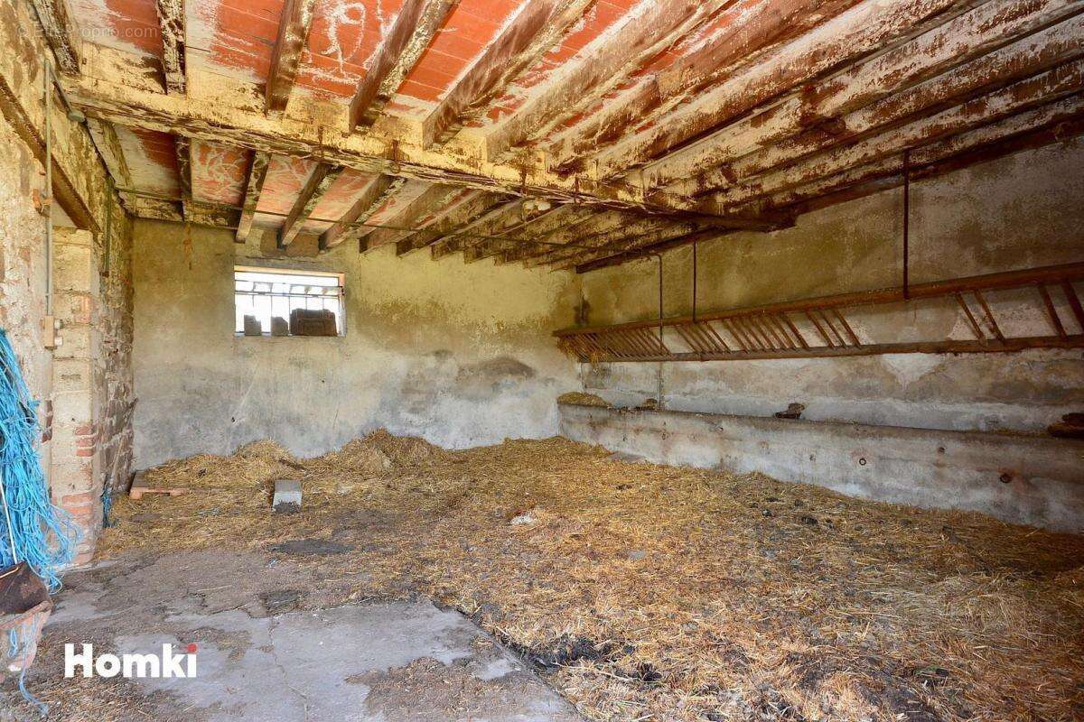 Maison à SAINT-ETIENNE-DES-OULLIERES