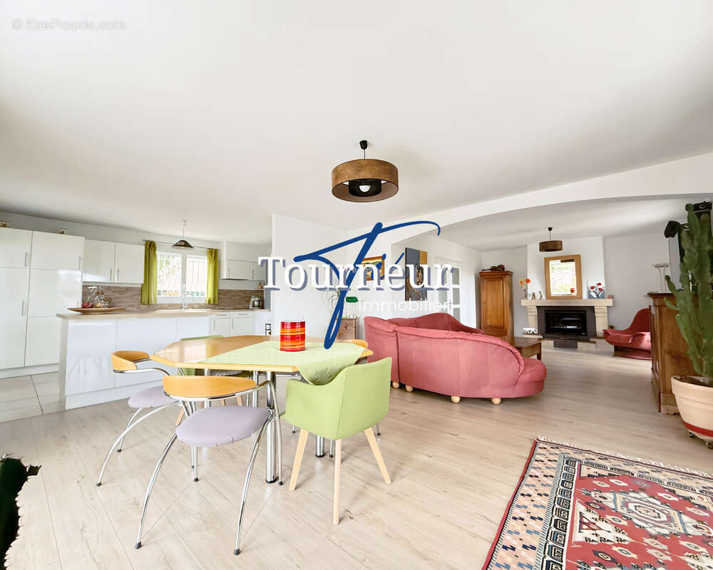 Maison à SIX-FOURS-LES-PLAGES