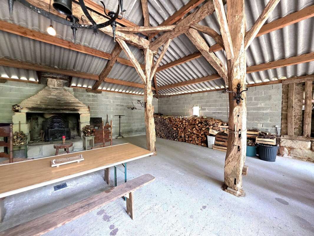 Le Vieux Chai– Spacieuse maison en pierre avec grange rénovée et vue panoramique - photo 20