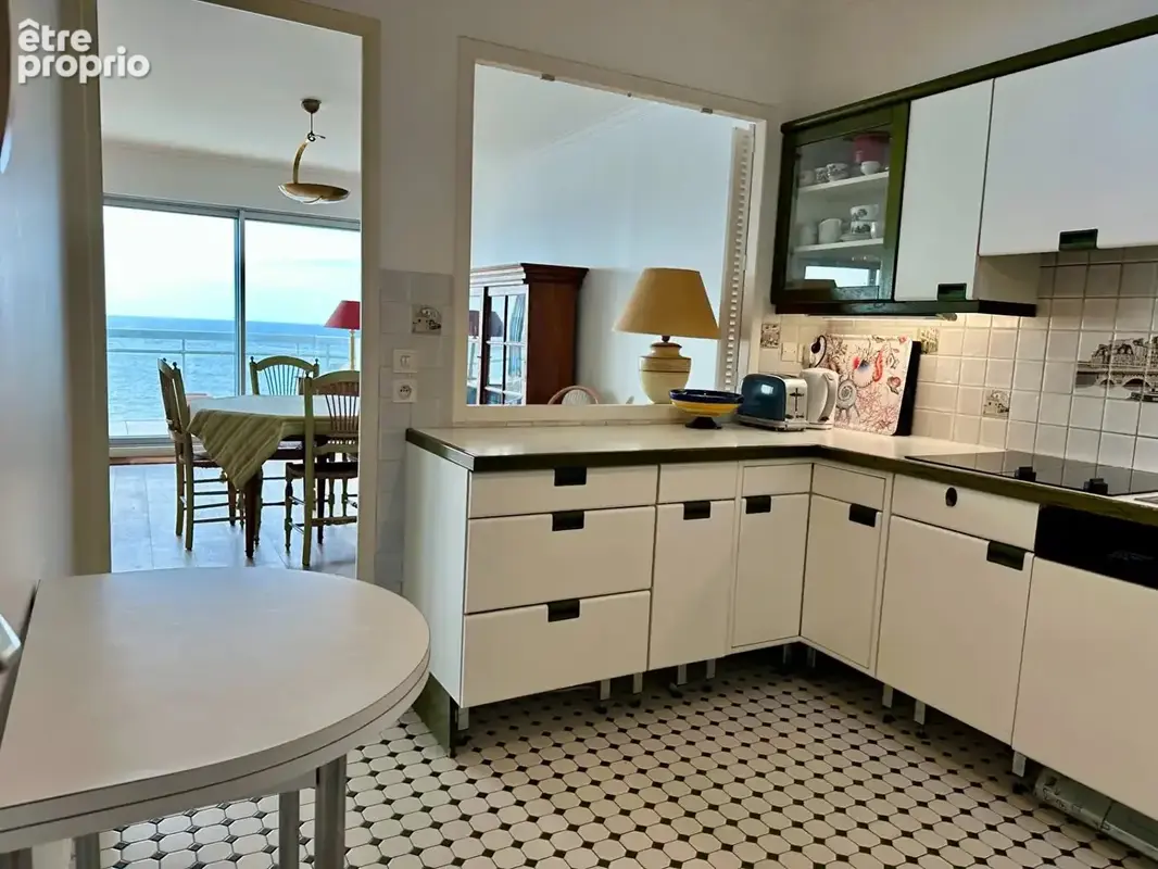La baule, face mer t4 en 7ème et dernier etage - photo 5