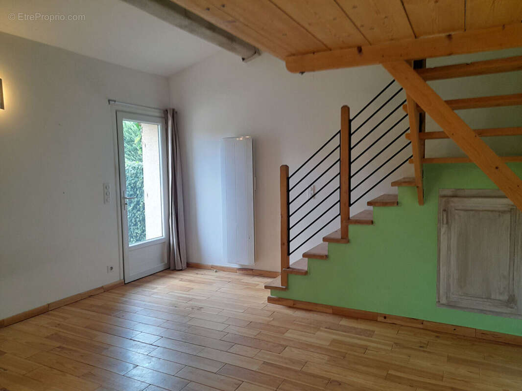 Maison à FOX-AMPHOUX