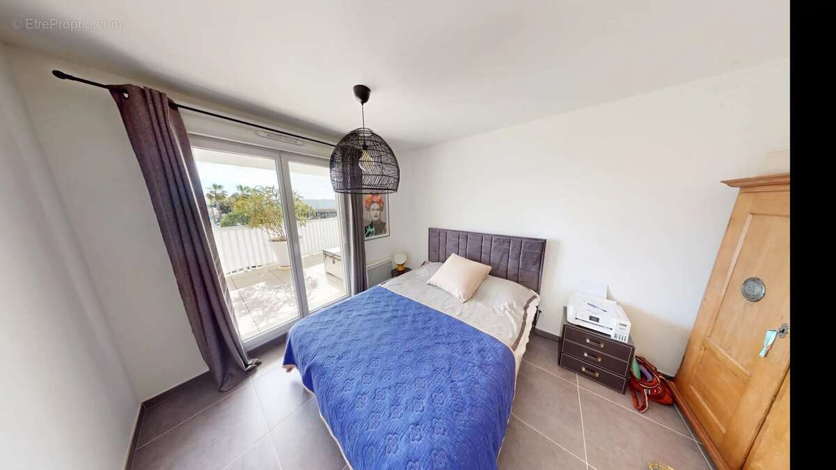 Appartement à VILLENEUVE-LOUBET