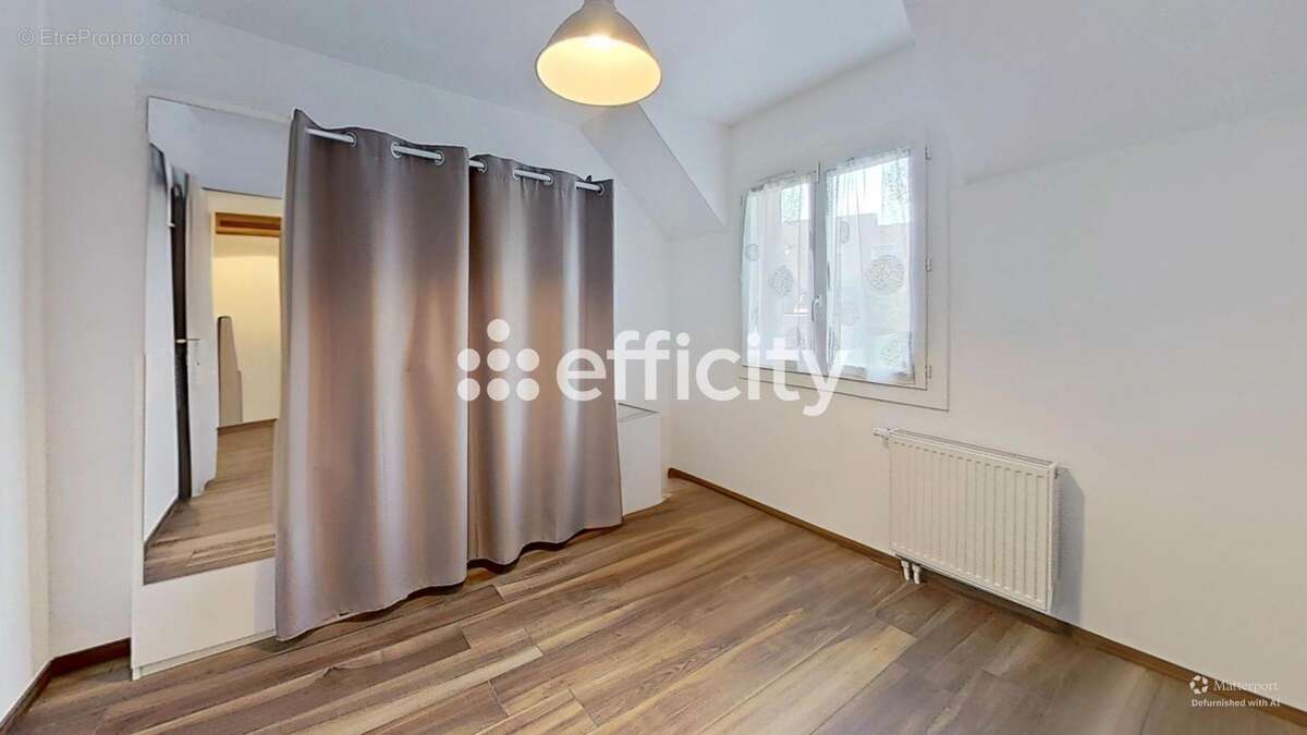 Maison à VILLE-LA-GRAND