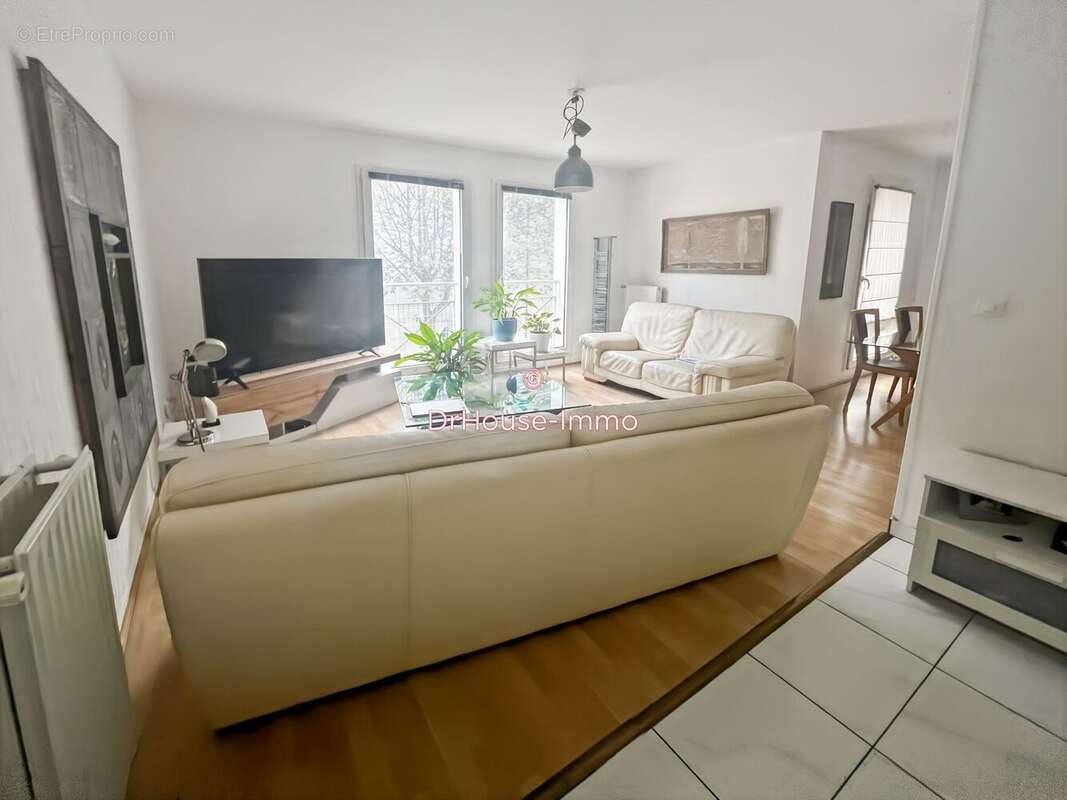 Appartement à BUSSY-SAINT-GEORGES