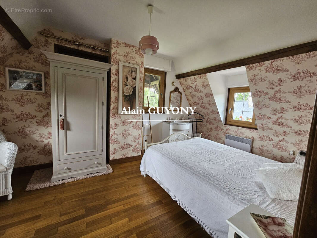 Maison à PONT-L'EVEQUE