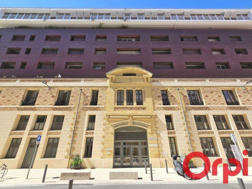 Appartement à MARSEILLE-2E