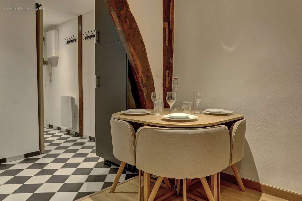 Appartement à VERSAILLES