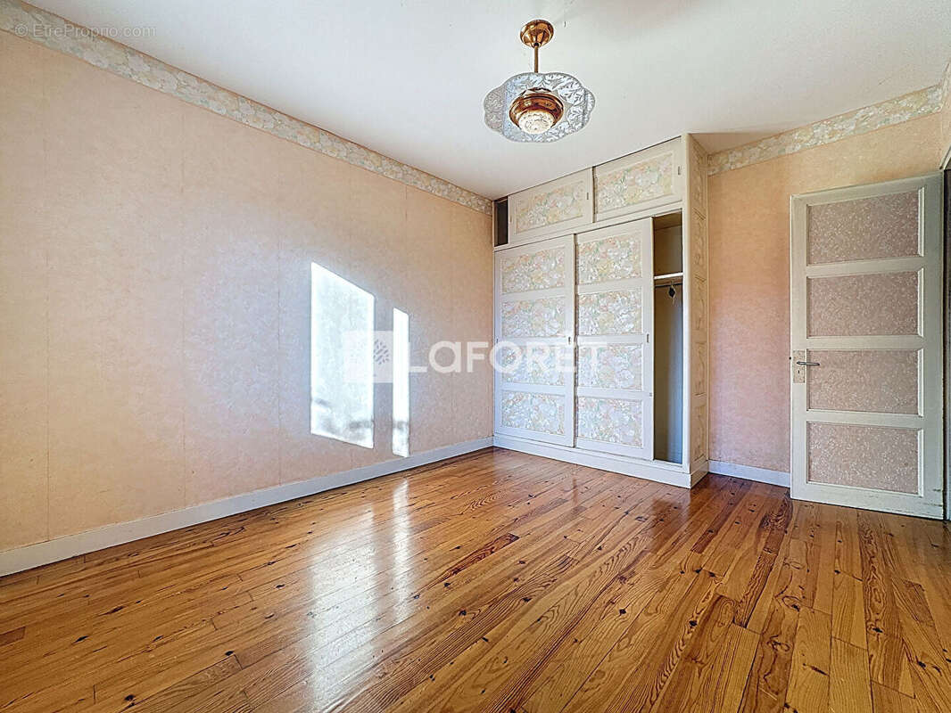 Maison à JASSANS-RIOTTIER