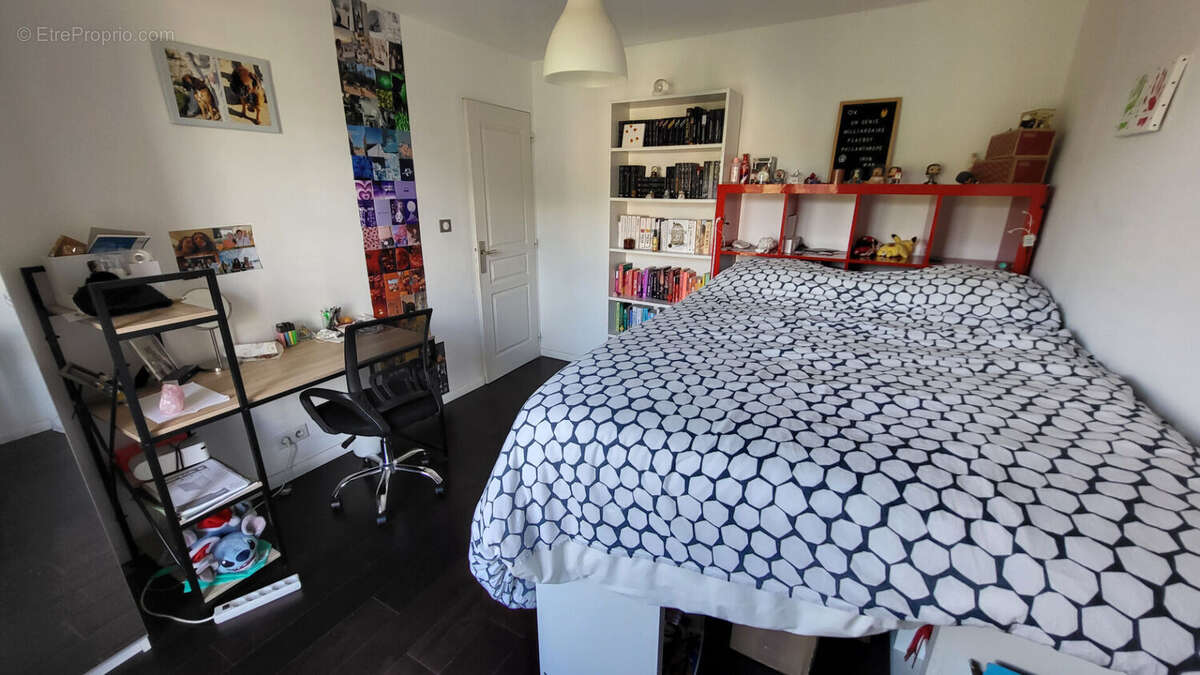 Appartement à SAINT-CYR-SUR-MER