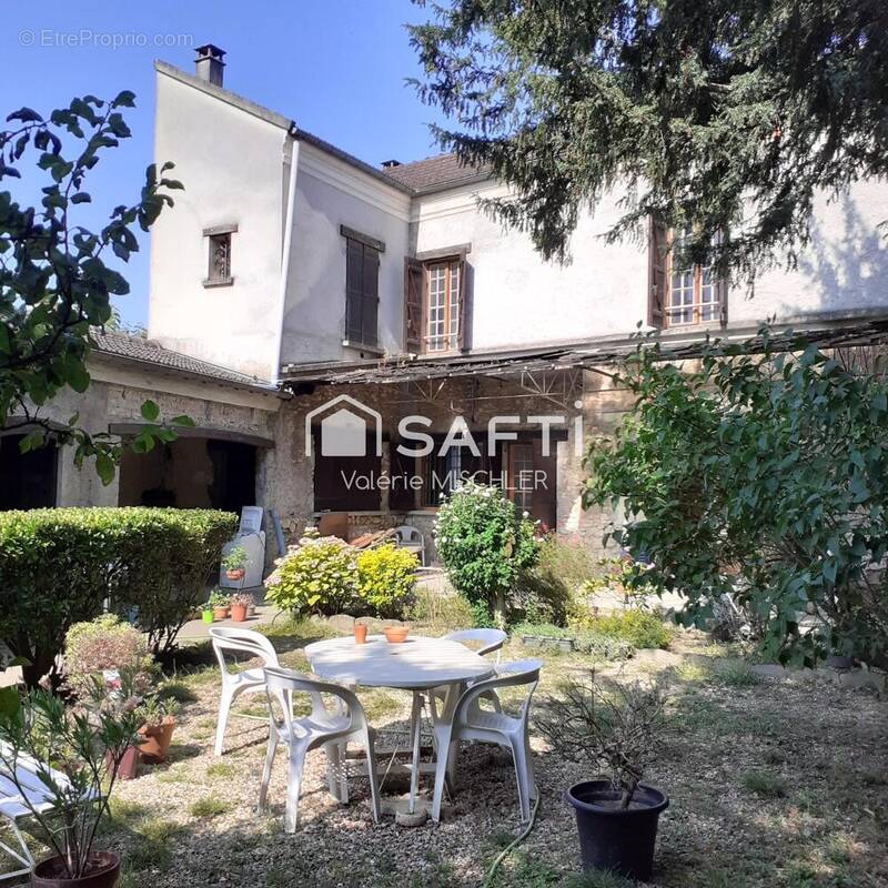 Photo 1 - Maison à VILLIERS-SUR-MARNE