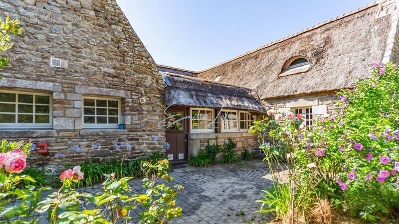 RIEC SUR BELON – Propriété de caractère entre les ports – Restaurant de charme et habitation - photo 22