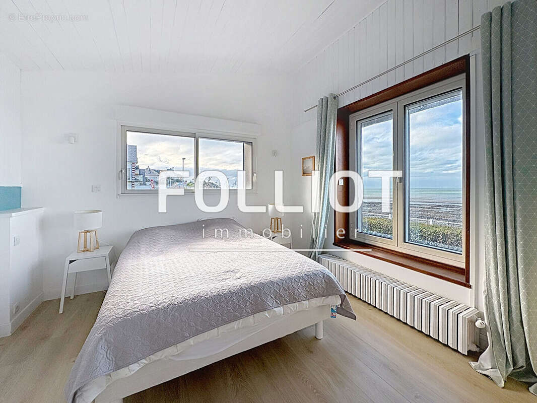 Maison à DONVILLE-LES-BAINS