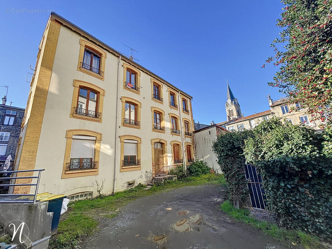Appartement à SAINT-ETIENNE