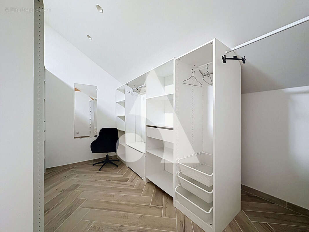 Villa contemporaine d'exception - RAMBAUD (05000) - Type 4 - photo 5
