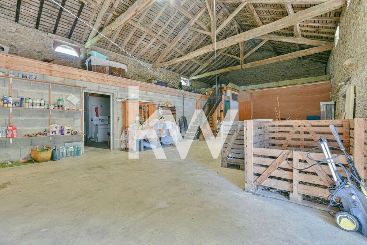 Maison à BUSSIERE-GALANT