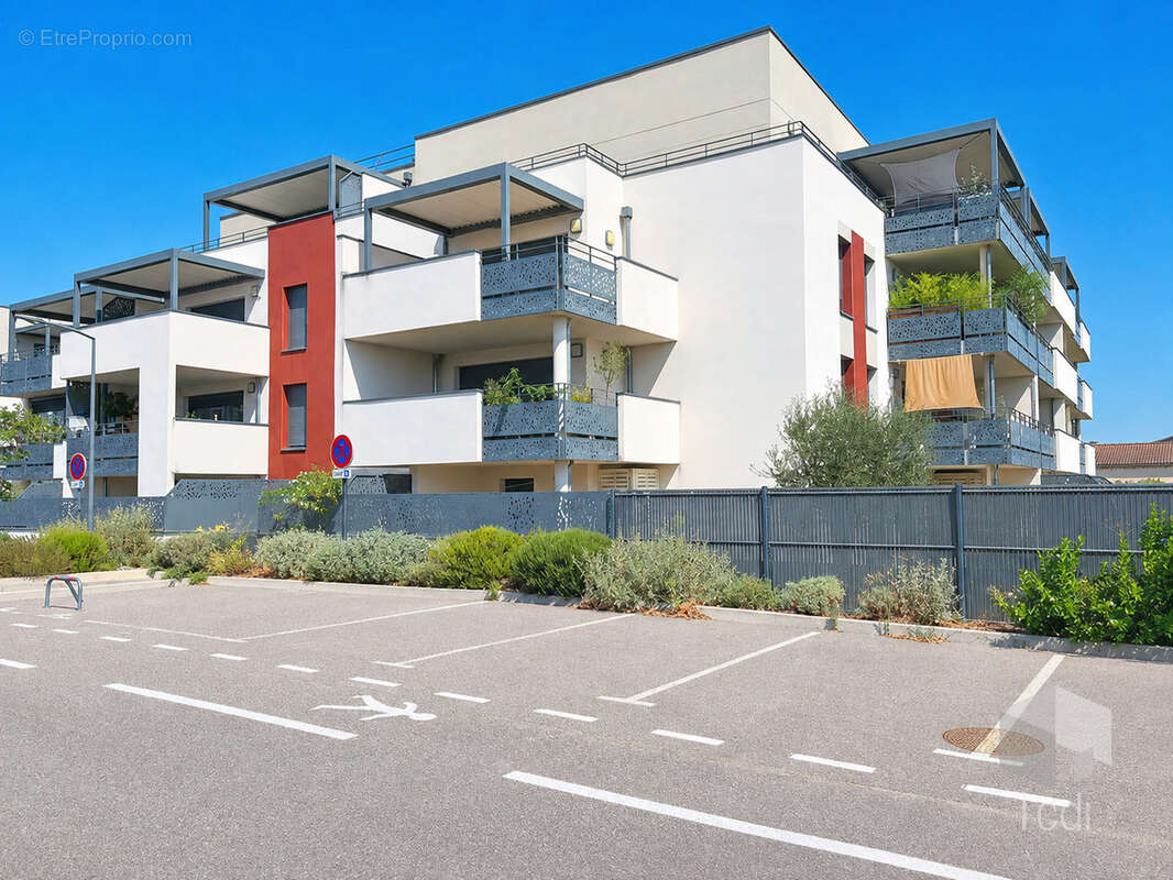 MONTELIMAR, appartement rez de jardin de 92 m2 - photo 6