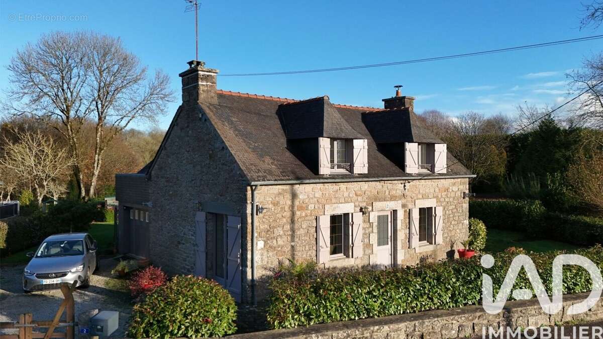 Photo 2 - Maison à ROSTRENEN