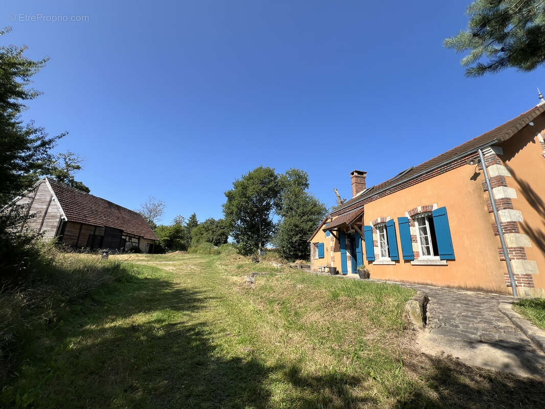 Maison à AUBIGNY-SUR-NERE