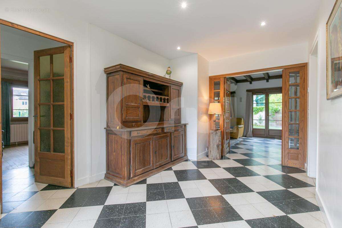 Maison à LIMEIL-BREVANNES