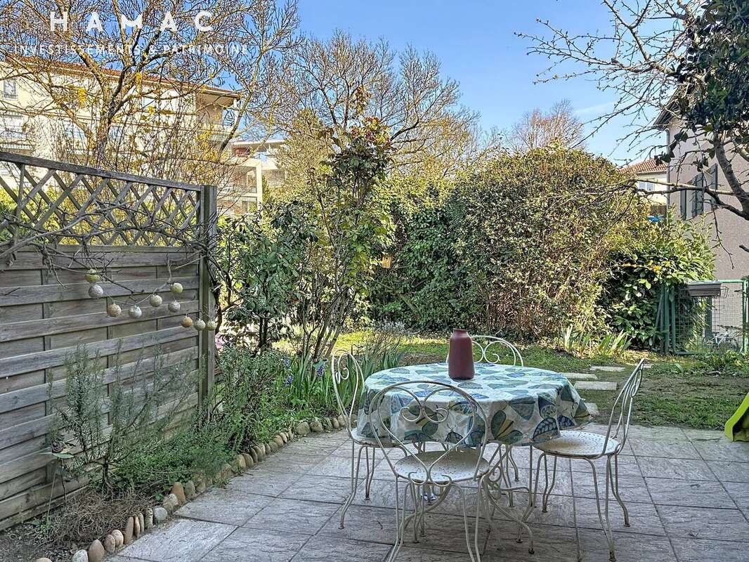 Maison à SAINTE-FOY-LES-LYON