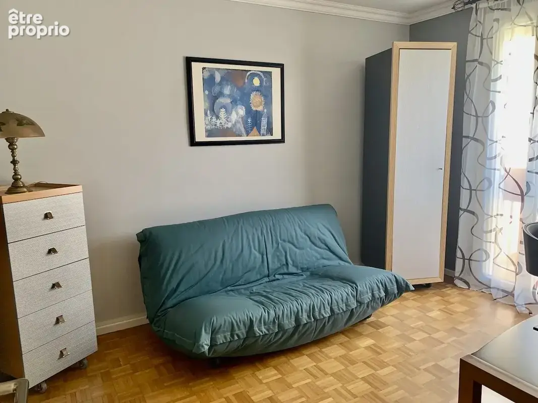 Appartement 70 m² à Saint-Fons  - photo 7