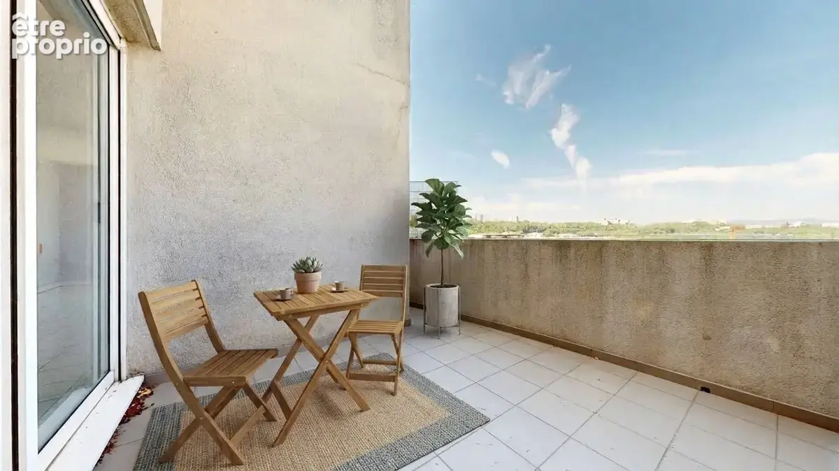 Appartement à LYON-9E