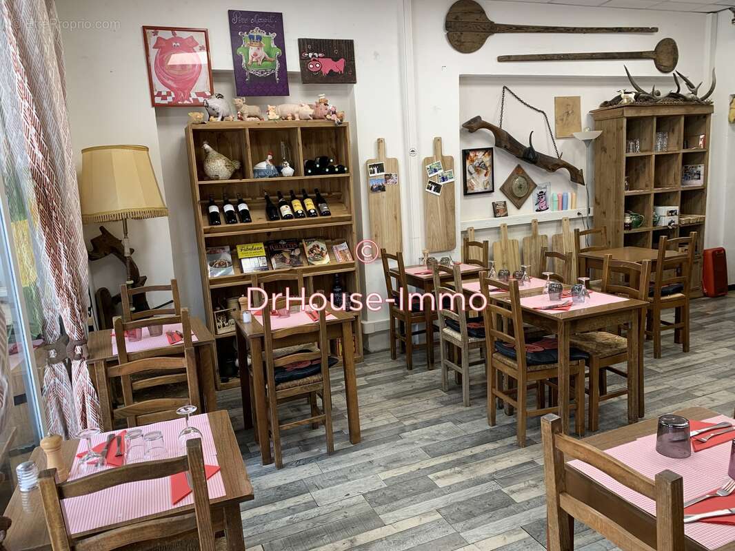 Commerce à LA COLLE-SUR-LOUP