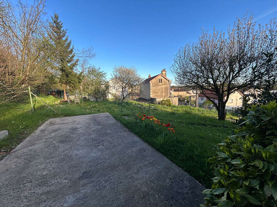 Maison à BROUSSEVAL