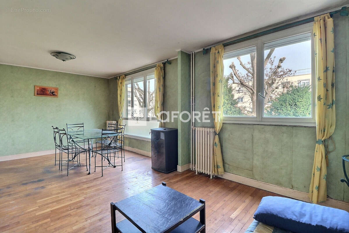 Appartement à RUEIL-MALMAISON