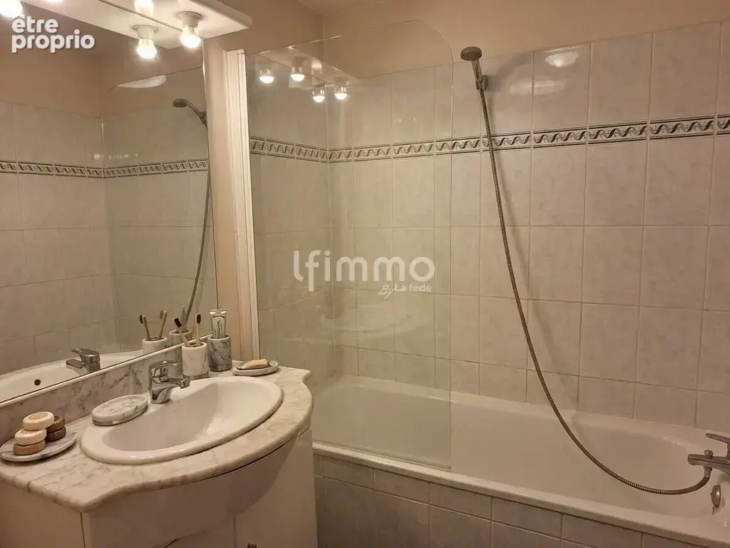 Appartement à St-Michel (16470) - photo 6
