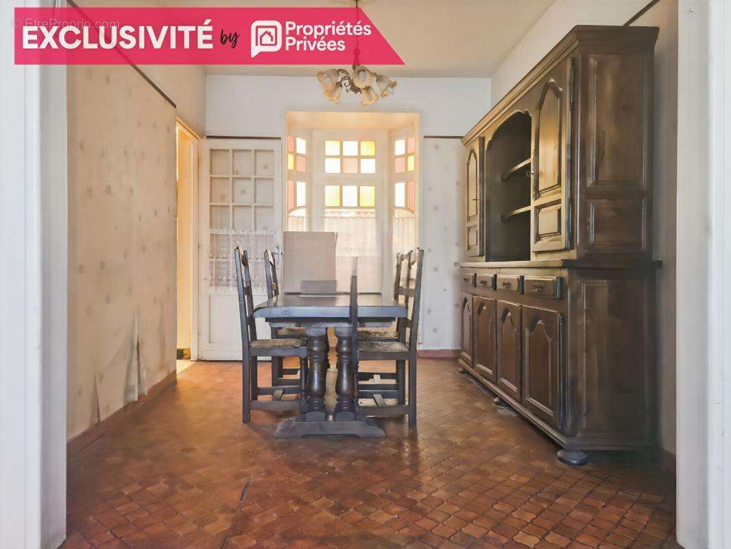 WATTRELOS, maison de type 1930 au beau potentiel avec jardin - photo 4