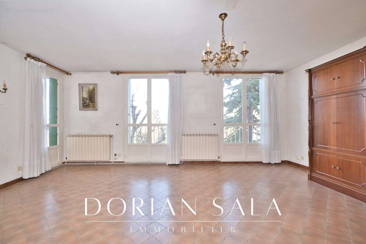 Appartement à MARSEILLE-10E