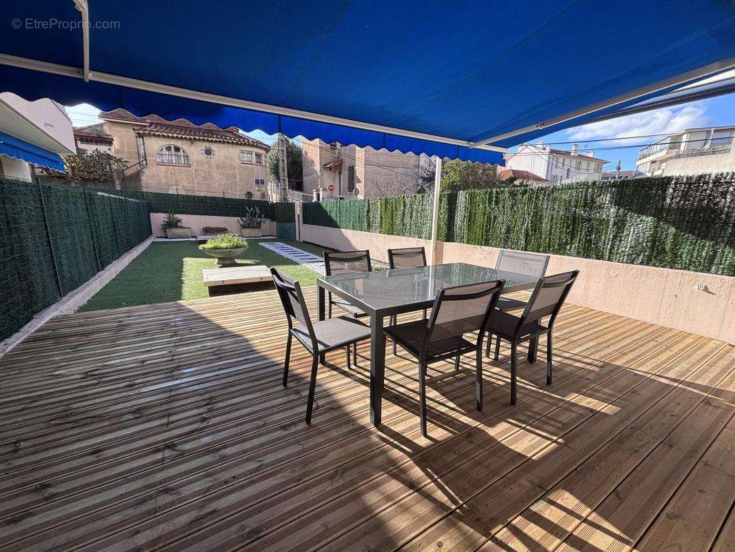 Appartement à SAINT-RAPHAEL