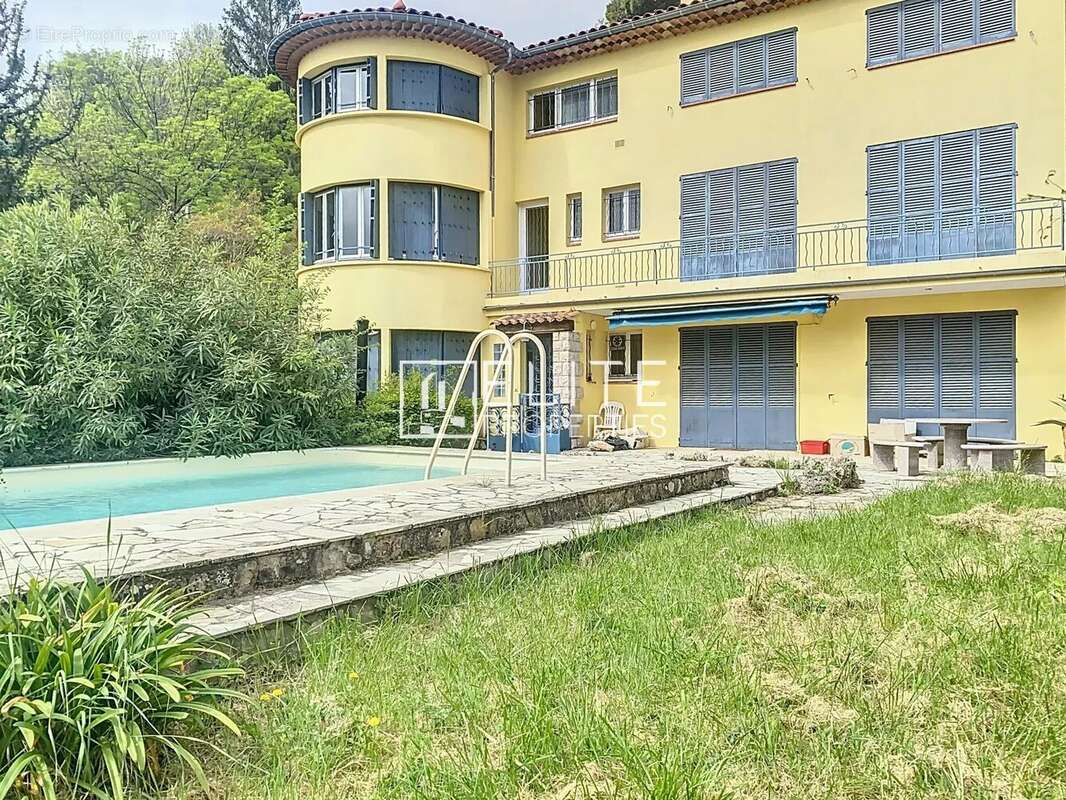 Maison à GRASSE