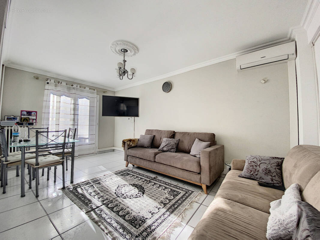 Appartement à CAGNES-SUR-MER