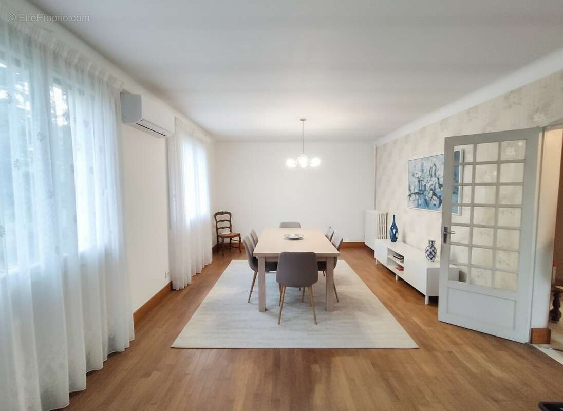 Maison à VOUVRAY-SUR-LOIR