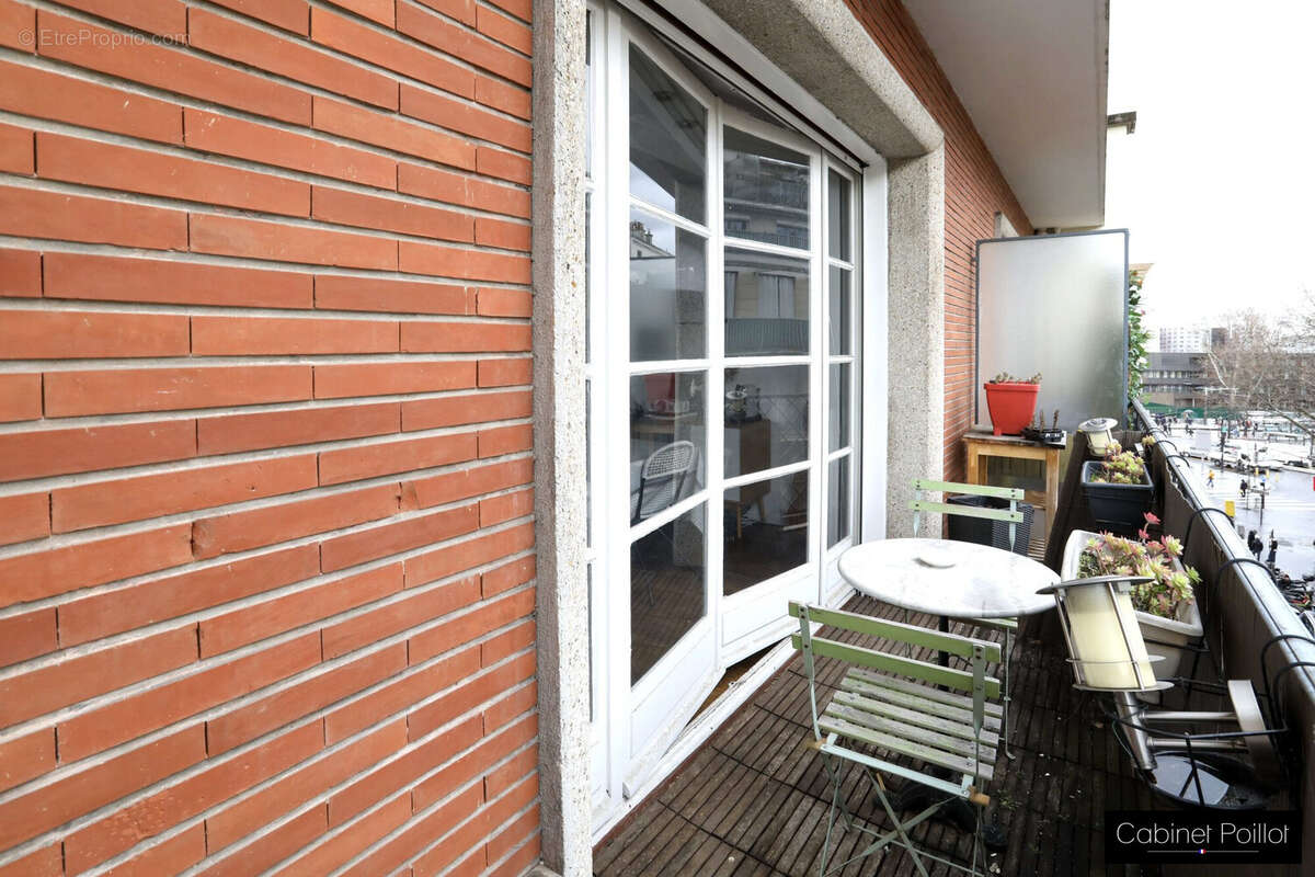 Appartement à PARIS-18E