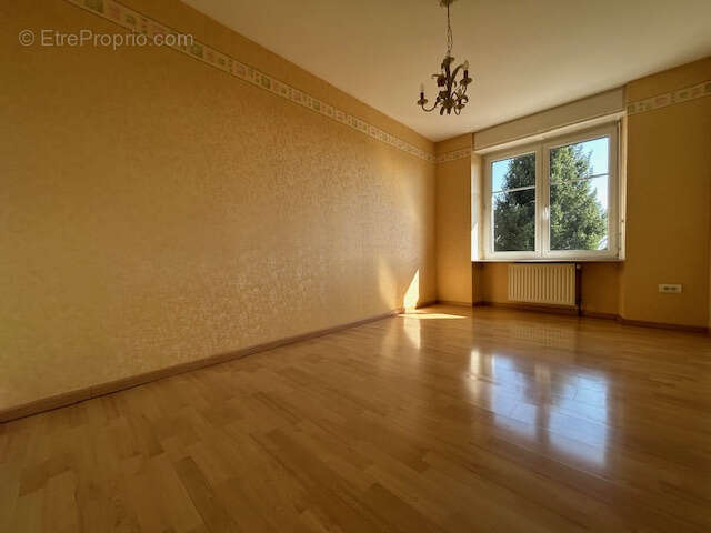 Maison à SAINT-GERMAIN-LE-CHATELET