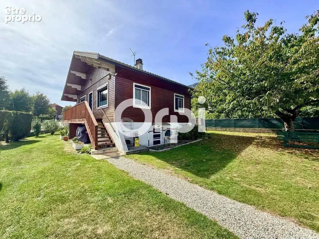 Ensemble immobilier avec habitation principale, dépendance et revenu locatif – Terrain de 1 004 m²

ALLEVARD-LES-BAINS – 38580 - photo 33