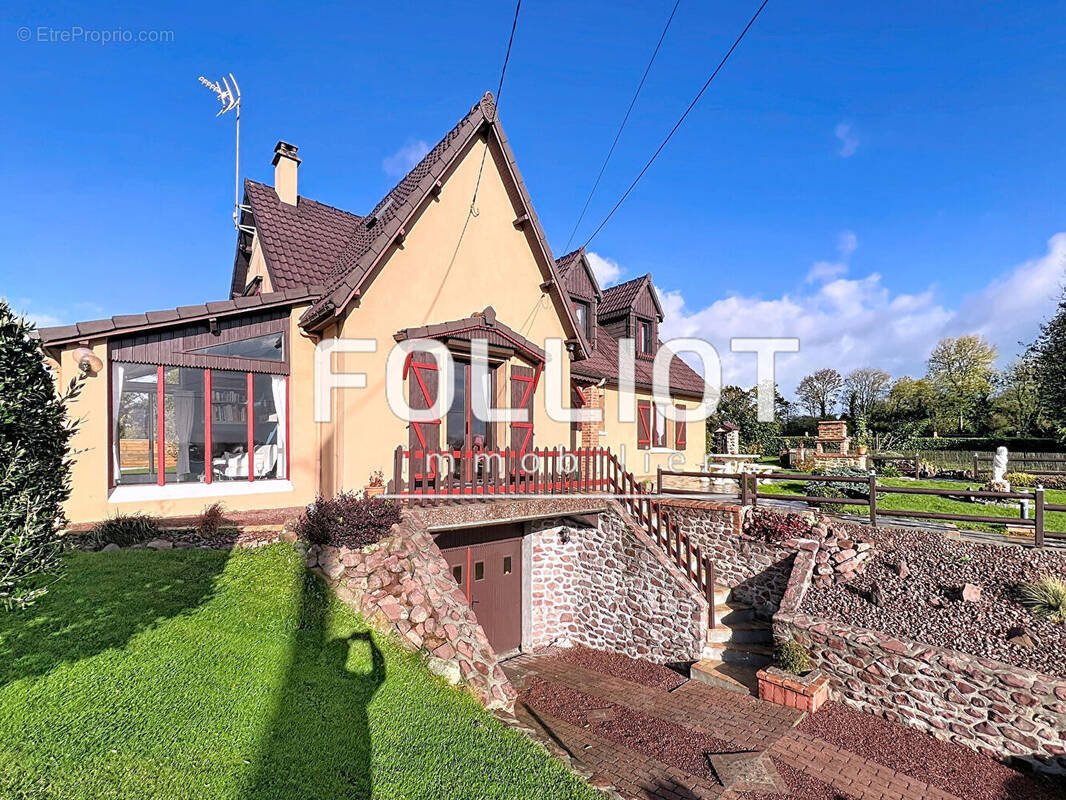 Maison à BRICQUEVILLE-LA-BLOUETTE