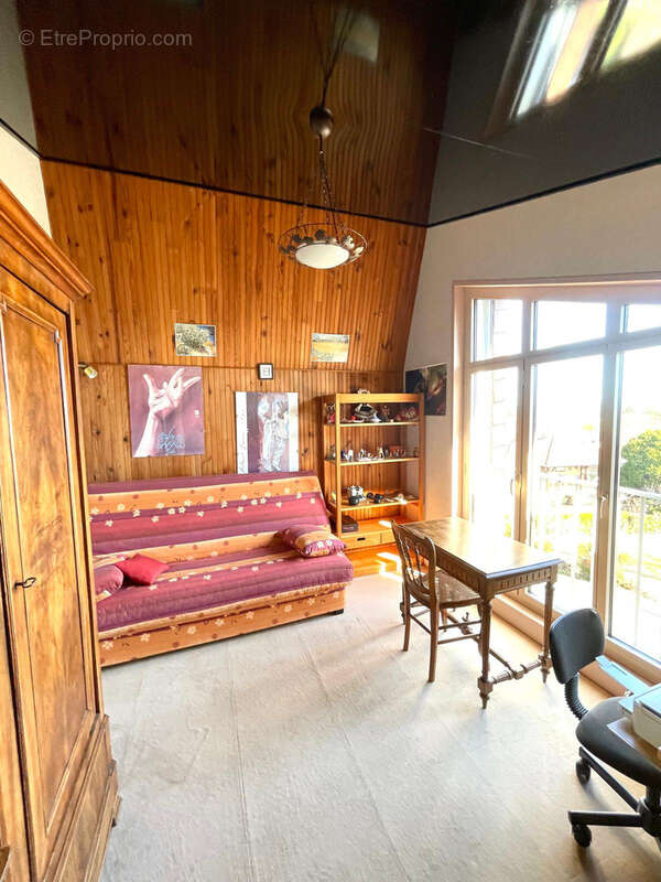 Maison à COMMELLE-VERNAY