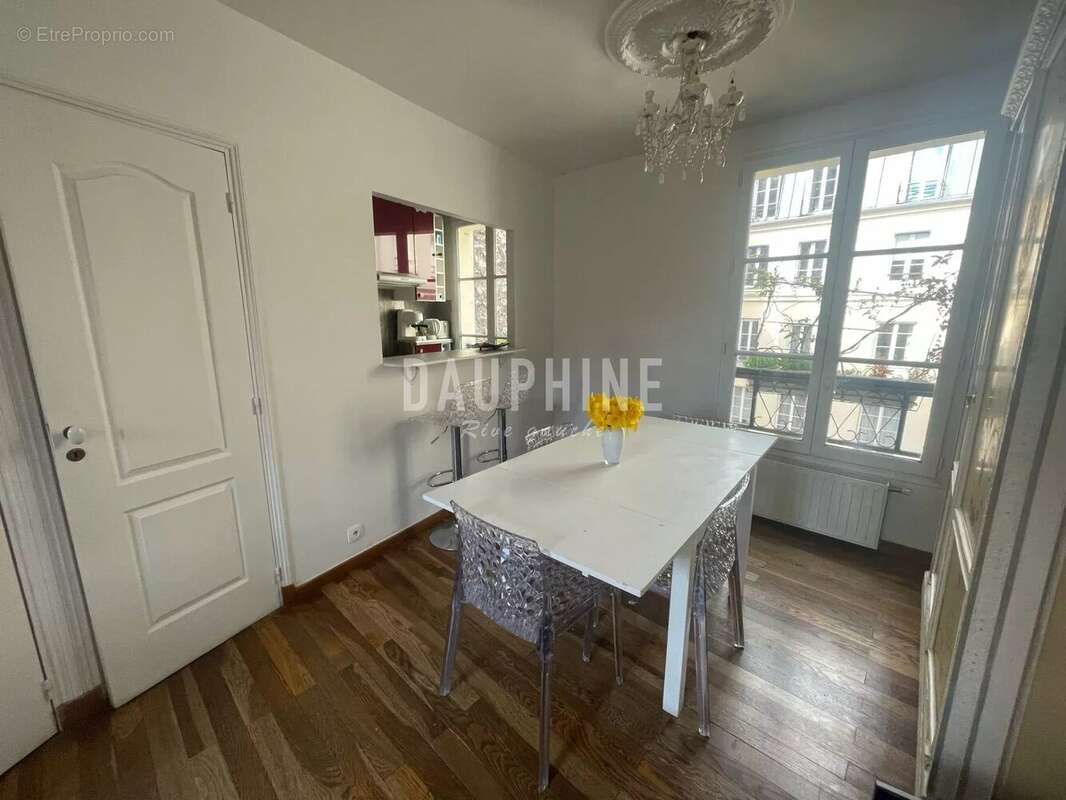 Appartement à PARIS-6E