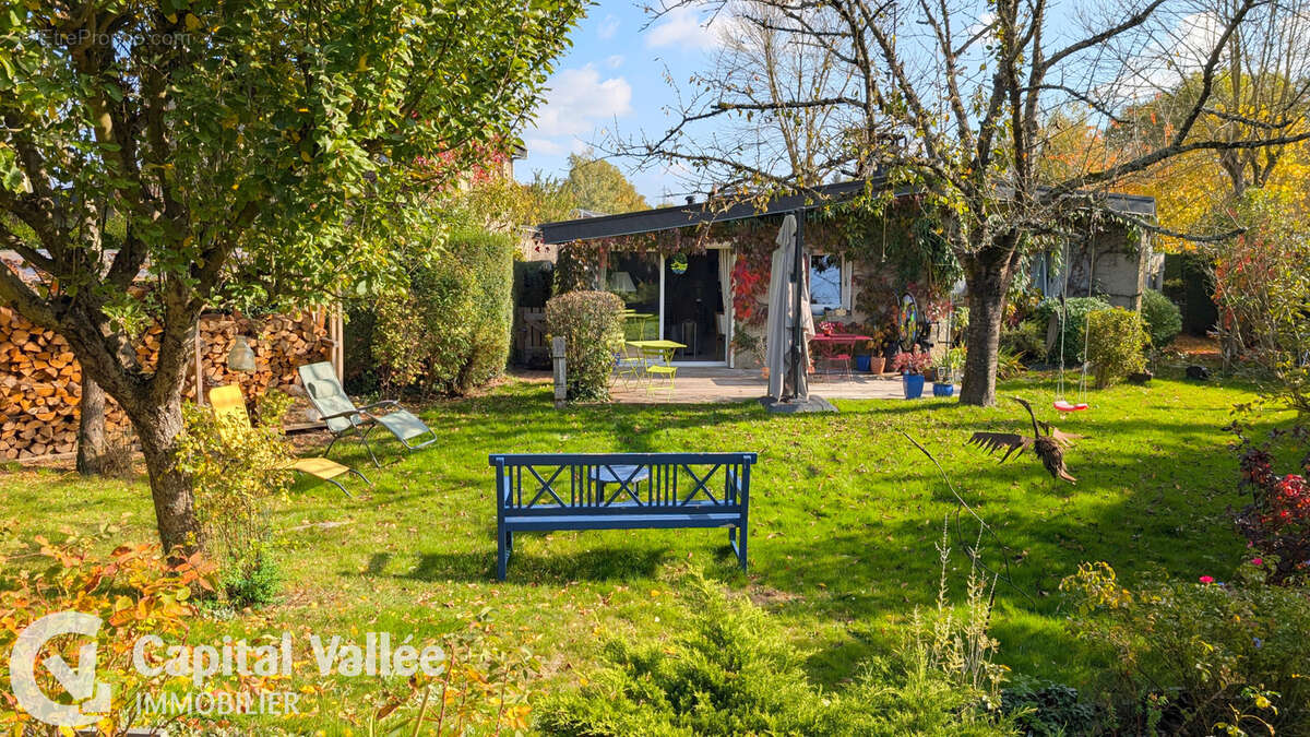 Maison à VILLIERS-LE-BACLE