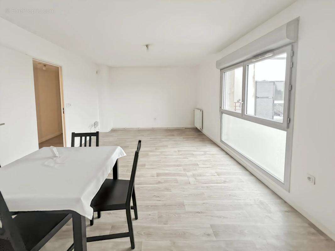 Appartement à ROISSY-EN-BRIE