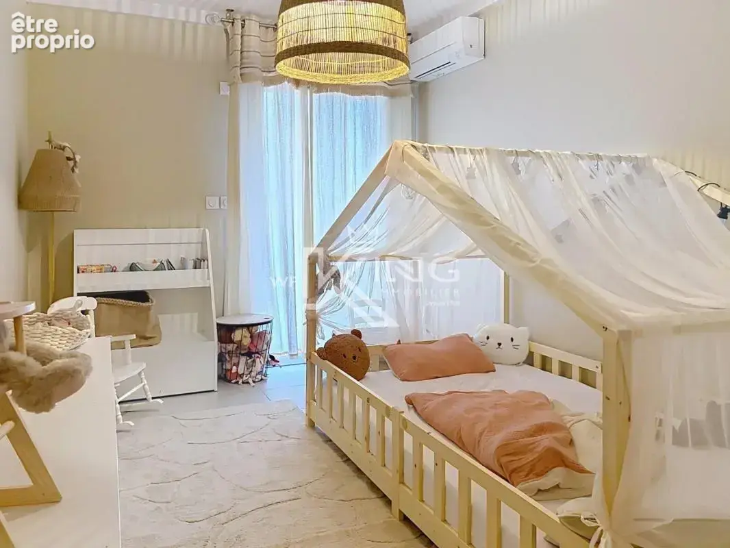 FREJUS - Appartement T3, 68 m2, avec piscine et garage double - photo 10