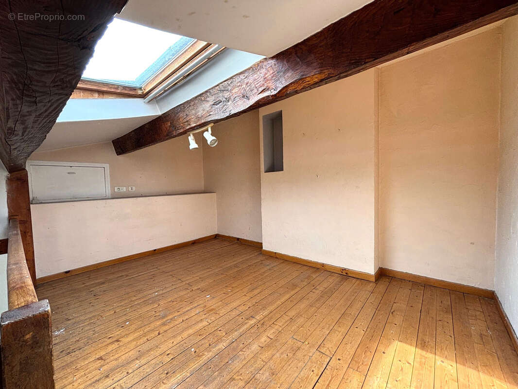 Appartement à MARSEILLE-6E