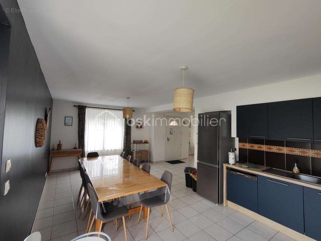 Maison à ROZ-SUR-COUESNON