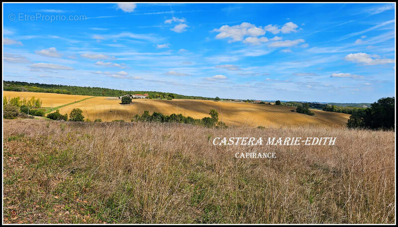 Maison à VIC-FEZENSAC