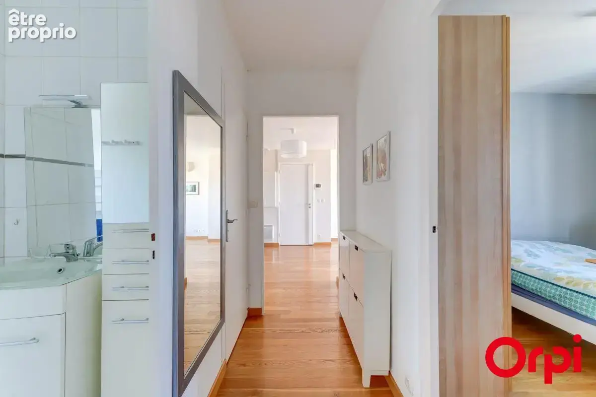 CALUIRE CENTRE BOURG - T3 de 58 m² avec vue dégagée - photo 14